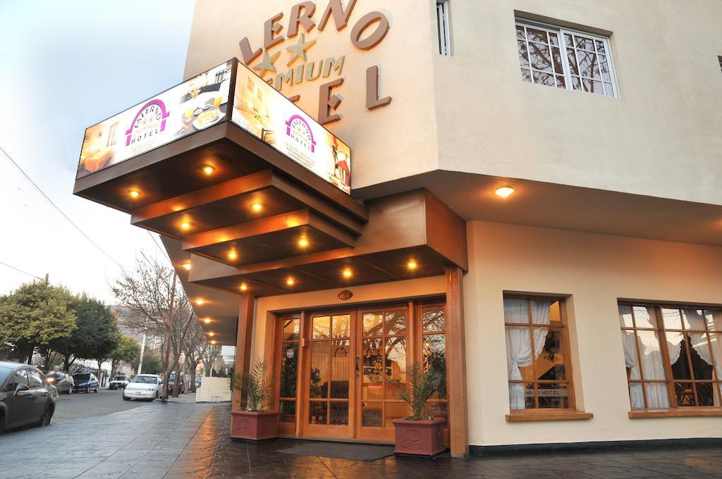 Hotel Salerno Villa Carlos Paz Exterior photo